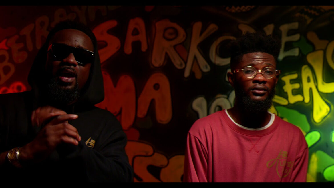 Lyrical Joe ft Sarkodie – Betrayal‬ (Offical video)